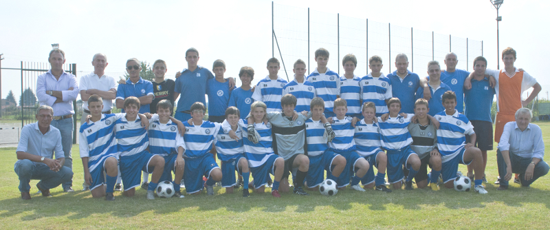 Foto della squadra dei giovanissimi dell'oratorio di ceriano